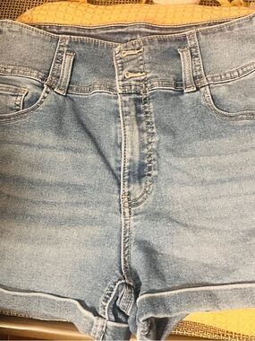 No Boundaries Light Blue Denim Shorts